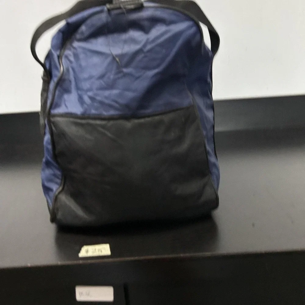 Vintage Nike Blue Black Duffel Bag Soft Case Gym Travel Men Nylon Sports Weekend